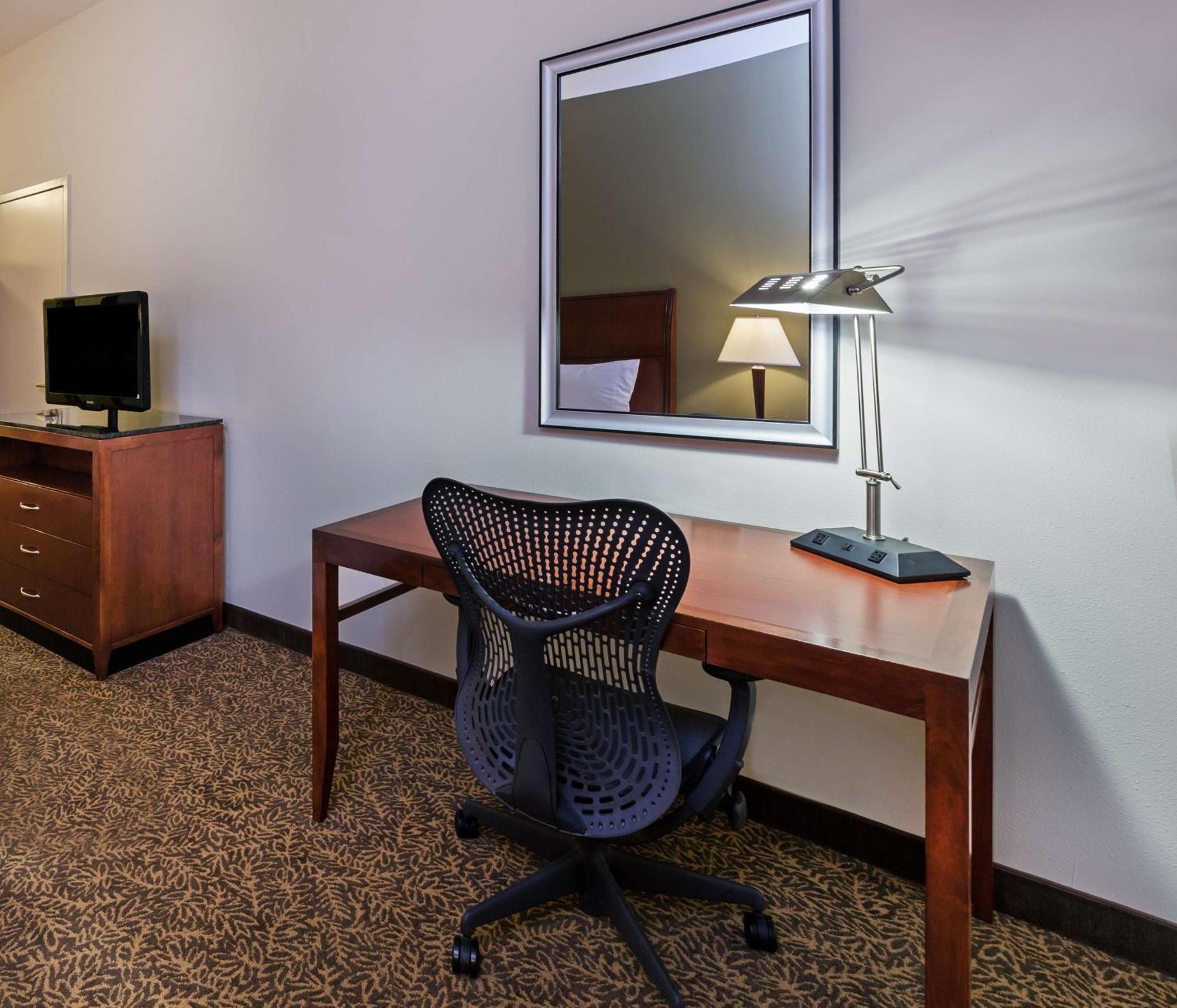 Hotel Hilton Garden 3*