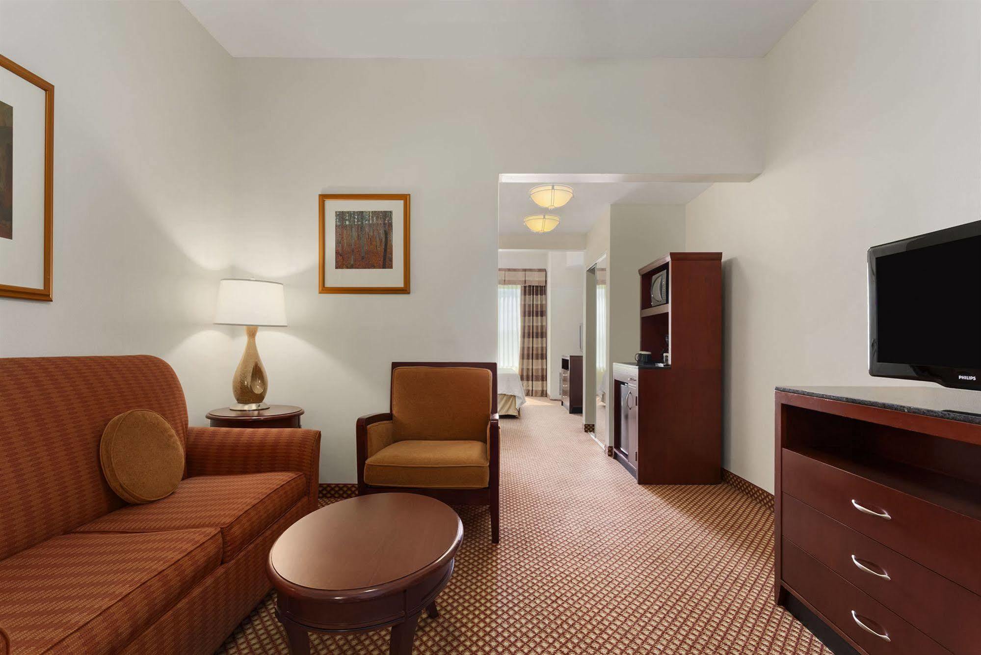 Hilton Garden 3*